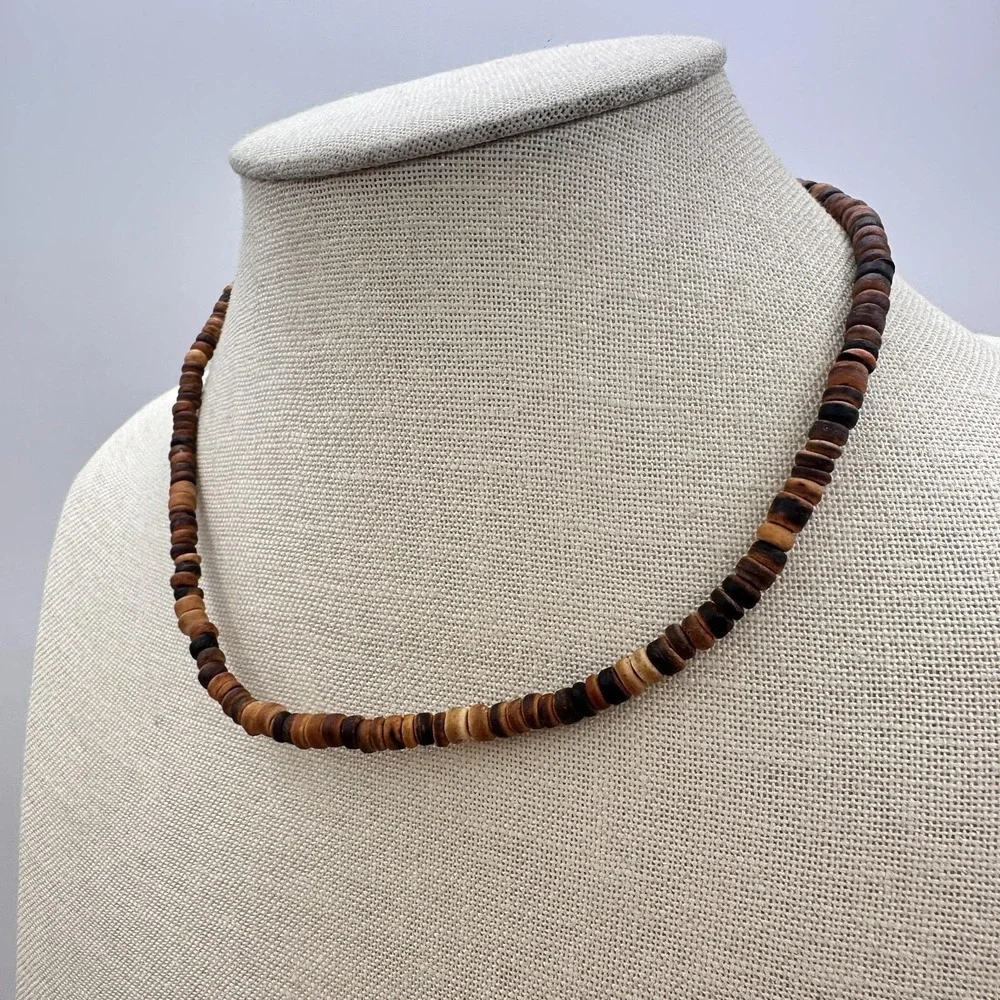 Vintage 90s‎ Wooden Heishe Beaded Necklace Women's Minimalist Retro Jewelry Boho